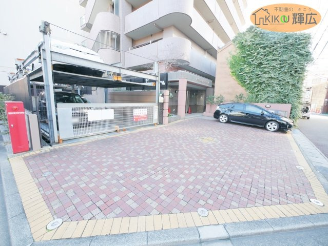アルファステイツ姫路本町　10・11階の駐車場