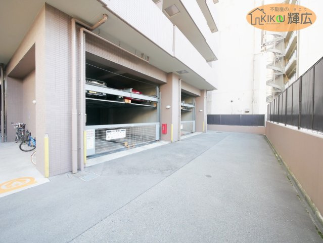 アルファステイツ姫路本町　10・11階の駐車場