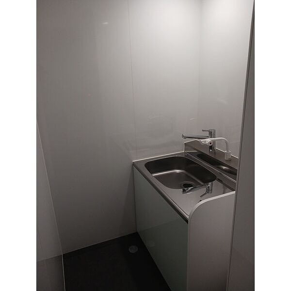 大阪市北区曾根崎新地２丁目の事務所の設備