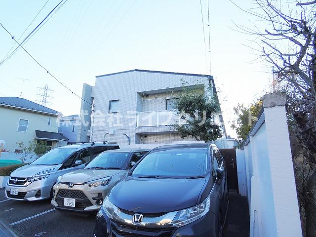 多摩平グリーンコーポの駐車場