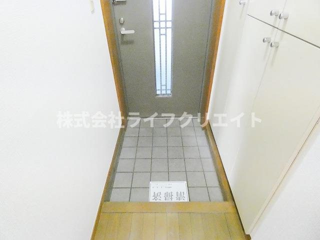 多摩平グリーンコーポの玄関