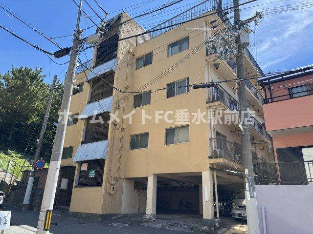 三七十コーポの外観