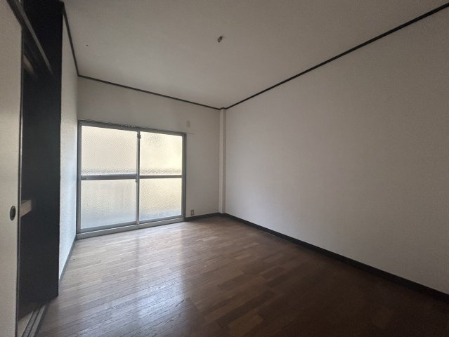 三七十コーポの寝室