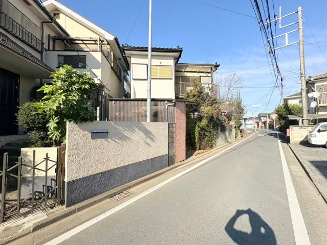 鶴ヶ島市鶴ヶ丘　建築条件なし売地　東武東上線『鶴ヶ島駅』徒歩10分　の前面道路含む現地写真