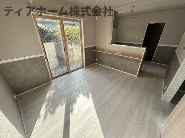 ウィズ大中Ⅰの居間・リビング|ゆったり過ごせるリビングです