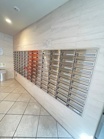 西宮市甲子園高潮町の賃貸マンションの外観