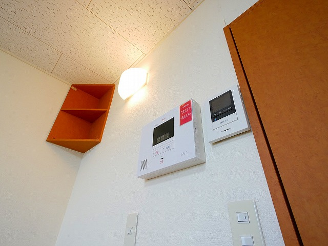 レオパレスＨａｌｆ　Ｍｏｏｎのセキュリティ|モニター付きインターホーン