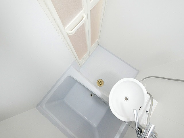 レオパレスＨａｌｆ　Ｍｏｏｎの浴室|日々の暮らしに欠かせないお風呂です