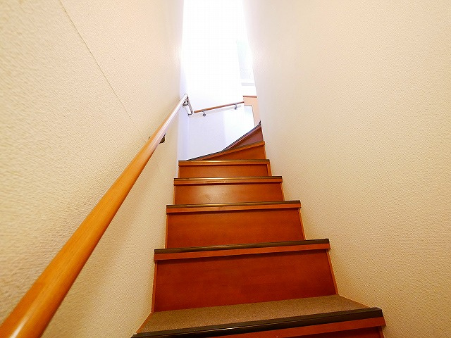 レオパレスＨａｌｆ　Ｍｏｏｎの玄関|玄関です