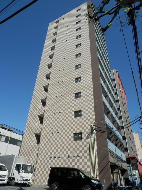ユリカロゼ篠崎駅前の外観