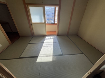 【寝室】 | ヒガシシリイケチョウメカシヤ