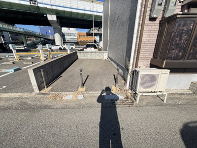 【駐車場】 | ヒガシシリイケチョウメカシヤ