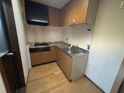 【キッチン】 | ヒガシシリイケチョウメカシヤ