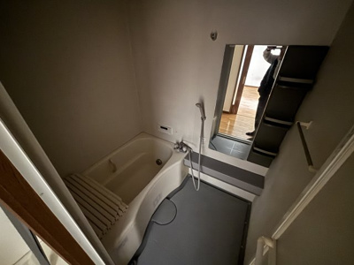 【浴室】 | ヒガシシリイケチョウメカシヤ