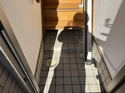 【玄関】 | ヒガシシリイケチョウメカシヤ