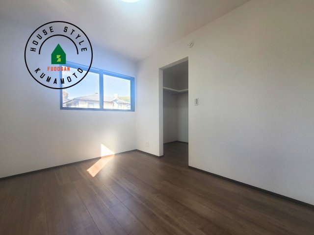 熊本市東区長嶺東9丁目第2-4棟（4号棟）の子供部屋|穏やかな光が差し込む室内には、穏やかな時間が流れます。