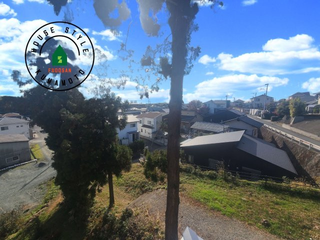 熊本市東区長嶺東9丁目第2-4棟（4号棟）の展望|窓から緑が見える物件も魅力的です。