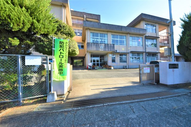 熊本市東区長嶺東9丁目第2-4棟（4号棟）の周辺|託麻北小学校