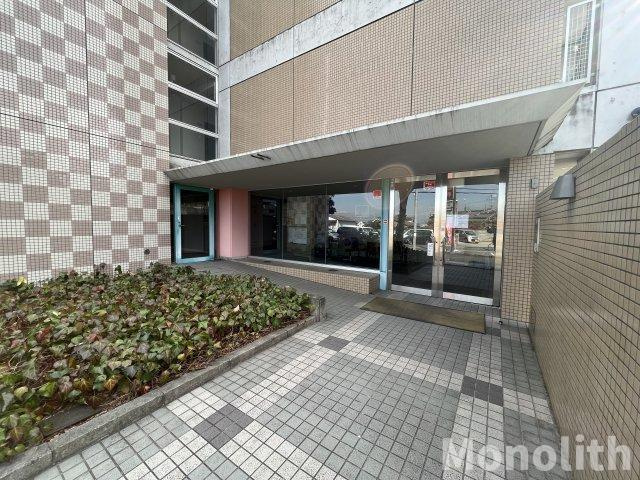 ヤマザキ・メゾン・ド・ファムのエントランス