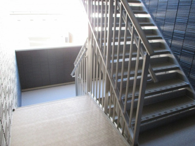 【その他共用部分】 | ビルボード淡路駅前 | 階段です