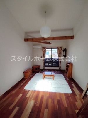 【居間・リビング】 | セザンヌ菰口 | 別部屋写真です。