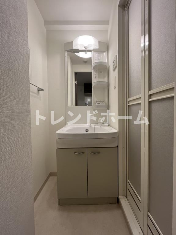 ラグゼ弁天町の独立洗面台|選べる家電プランあり！！