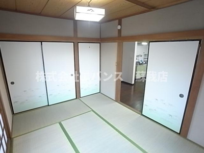  | 千葉市中央区松ヶ丘町貸家