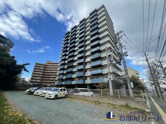 アメイズ諏訪野パークテラスの外観