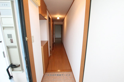 【エントランス】 | コンフォール柿の木 | 毎日通るエントランスはこのようになっています
コンフォール柿の木106号室　2022/6/25撮影