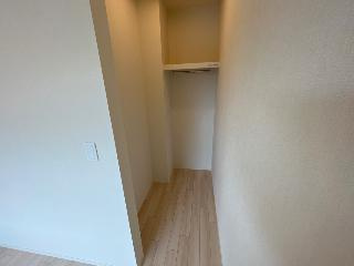 仮称）寒河江市内の袋新築アパートの収納|ウォークインクローゼット（イメージ）