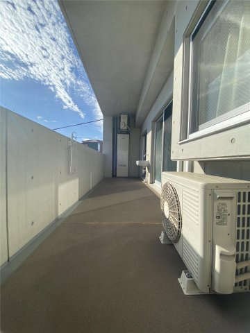 菊池郡菊陽町光の森２丁目の賃貸マンションのバルコニー