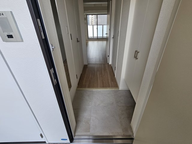 神戸市兵庫区西多聞通２丁目の賃貸マンションの玄関