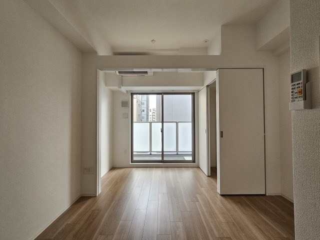 神戸市兵庫区西多聞通２丁目の賃貸マンションの居間・リビング