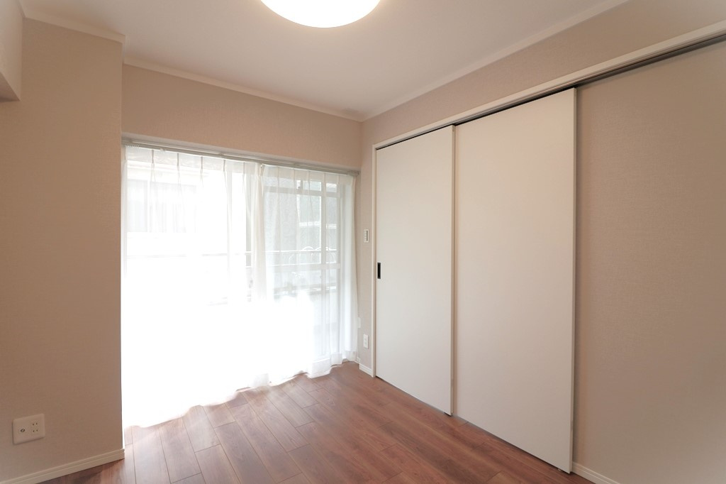 「神戸市灘区マンション」イトーピア六甲道マンションの洋室|きれいな洋室です　4.3帖