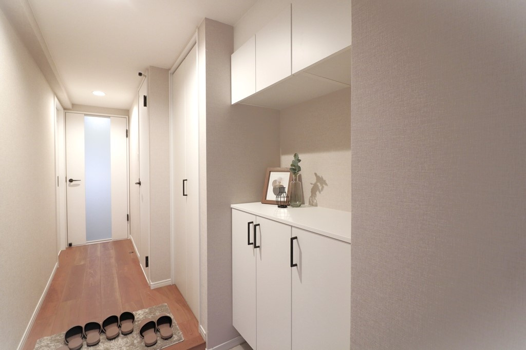 「神戸市灘区マンション」イトーピア六甲道マンションの玄関|ゆったりとした玄関です