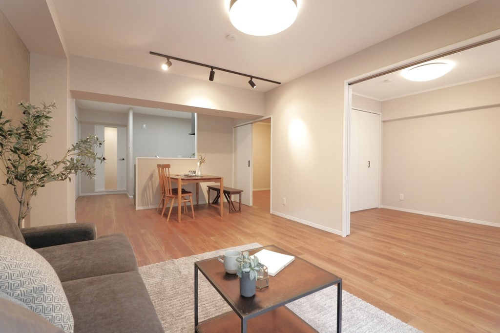 「神戸市灘区マンション」イトーピア六甲道マンションの居間・リビング|リビングです