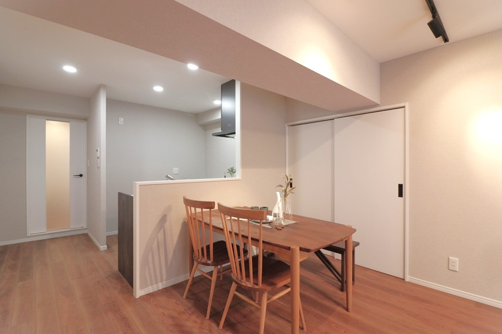 「神戸市灘区マンション」イトーピア六甲道マンションの居間・リビング|使いやすいリビングです