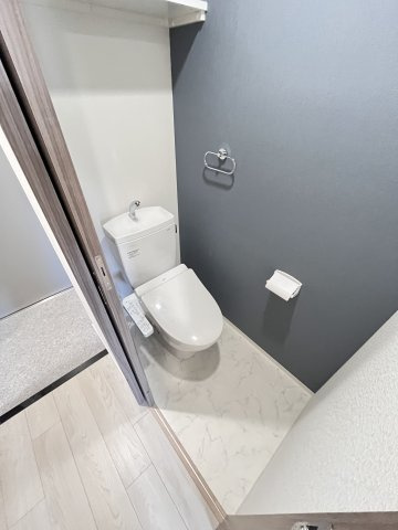 大阪市旭区高殿７丁目の賃貸マンションのトイレ