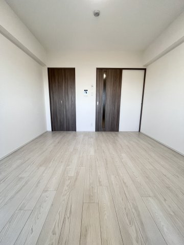 大阪市旭区高殿７丁目の賃貸マンションの洋室