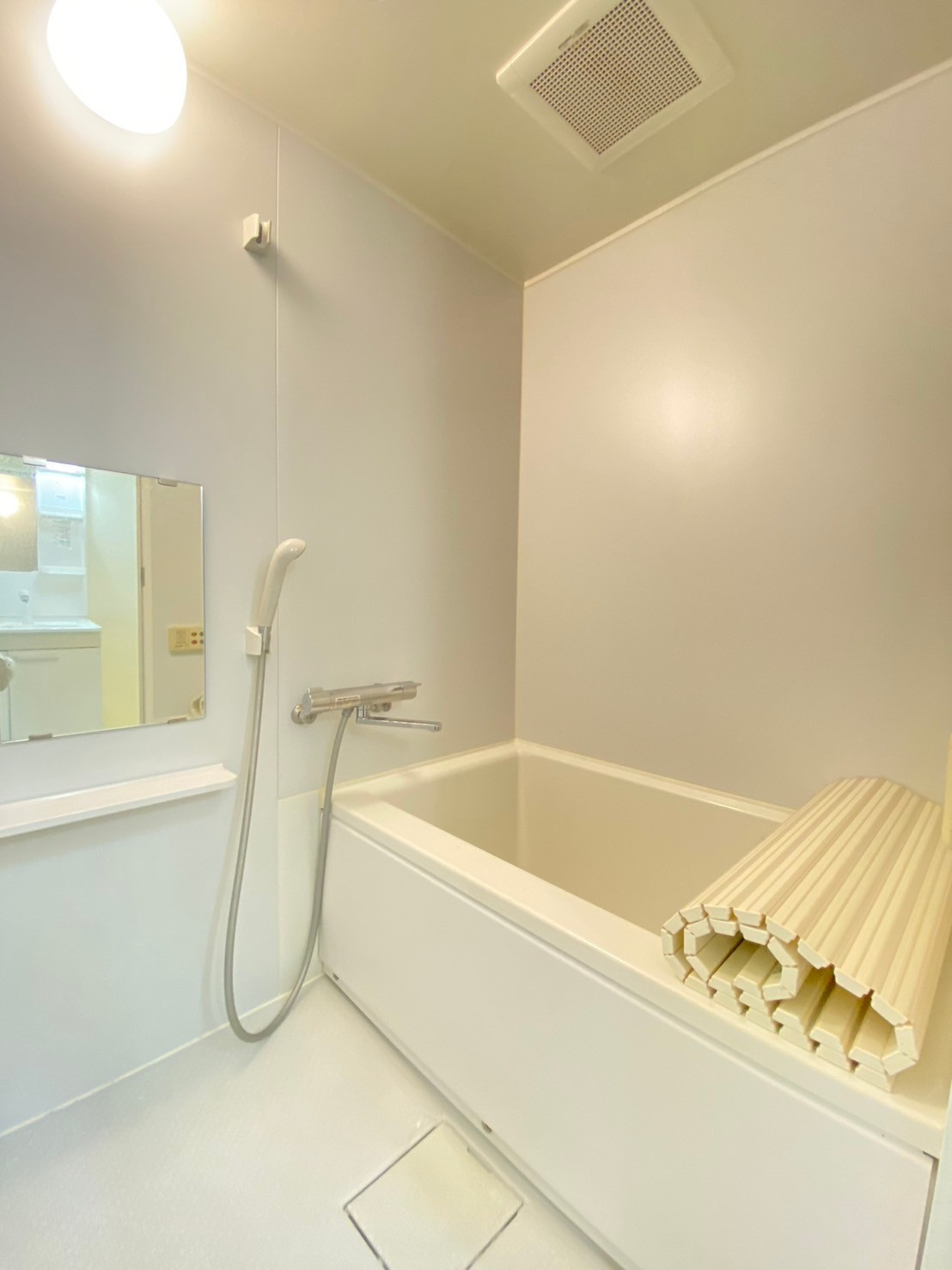 ステーションハイツ千里丘の浴室