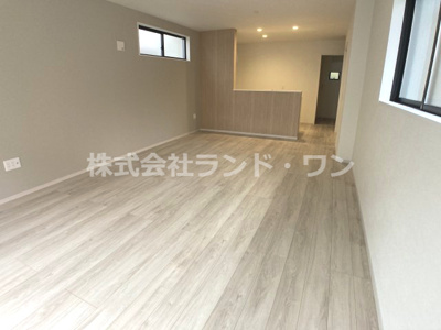 【居間・リビング】 | 所沢市寿町　全2棟 1号棟 | 約19.2帖のLDK