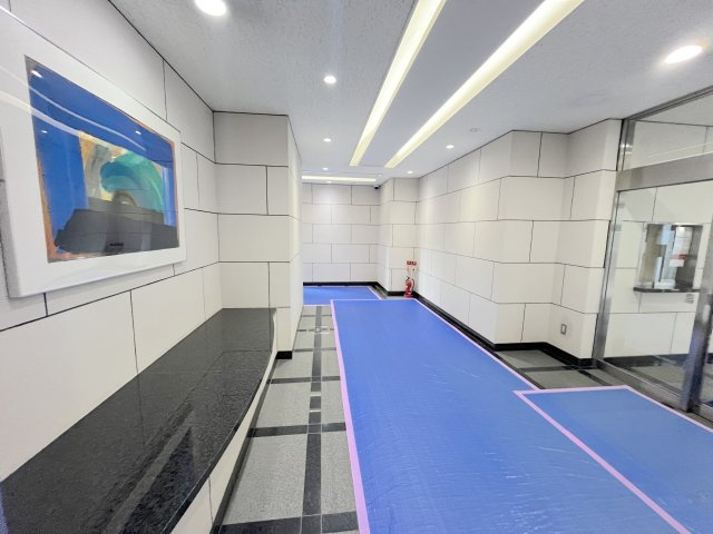 藤和平尾山荘ホームズのエントランス