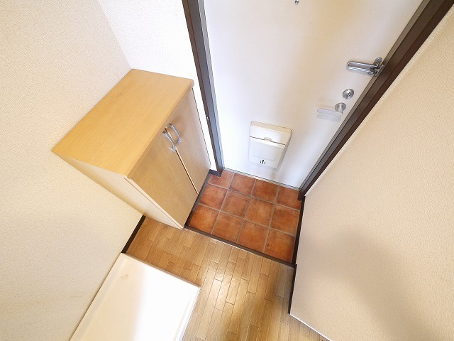 ラ・ヌーヴェルの玄関