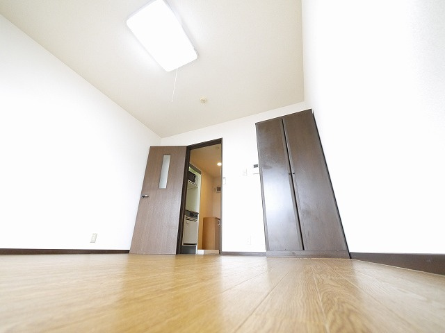 ラ・ヌーヴェルの洋室