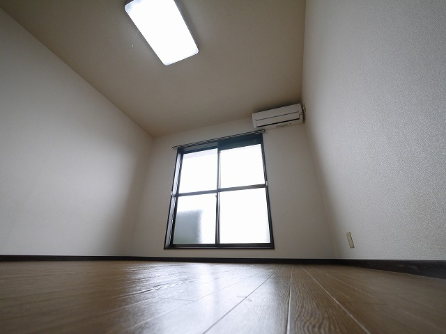 ラ・ヌーヴェルの洋室