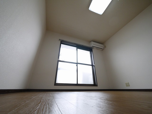 ラ・ヌーヴェルの洋室