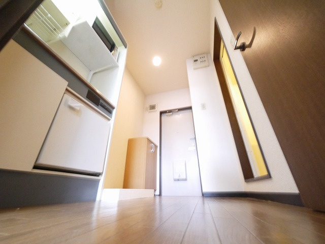 ラ・ヌーヴェルの玄関