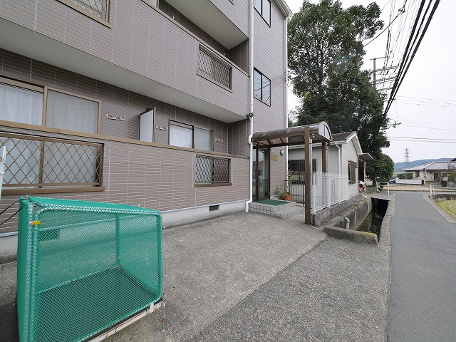 ラ・ヌーヴェルの周辺