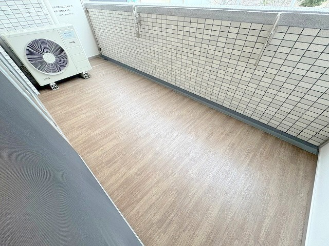 プレジオ三国ASIANのバルコニー