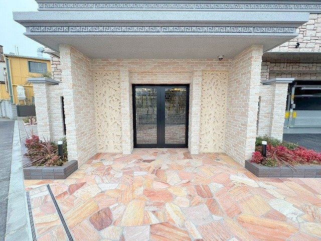 プレジオ三国ASIANのエントランス